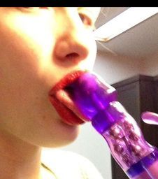 Mistress canadian dominatrix escort Vila Vrlika