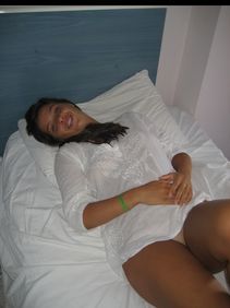 Escort Bente Li,Nerezine kissing girlfriend experience