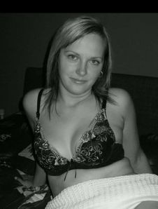 Russian girl escort Mina Duga Resa