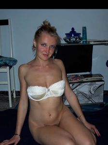 Just having a good time with escort Socna Privlaka