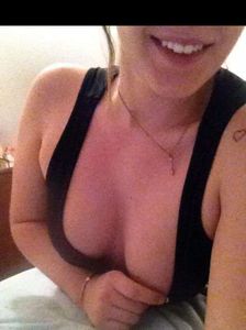 Smooth hot escort Sneza Vir