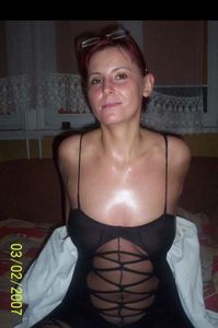 Bulgarian brunette escort Lilit Tar