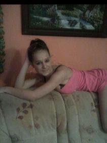 Escort Mona, Pula friendly girl