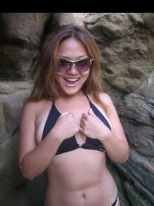 Escort Iris, Županja intimate touching