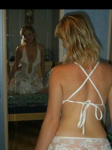 Escort Nutela, Buje contact us now to arrange a date