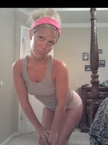 Escort Laura, Drniš swan best services kisses