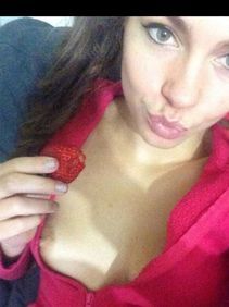 Escort Jelena, Županja toys strapon striptease